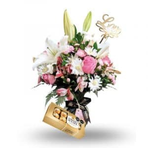 Pack Florero con flores de estacion y bombones